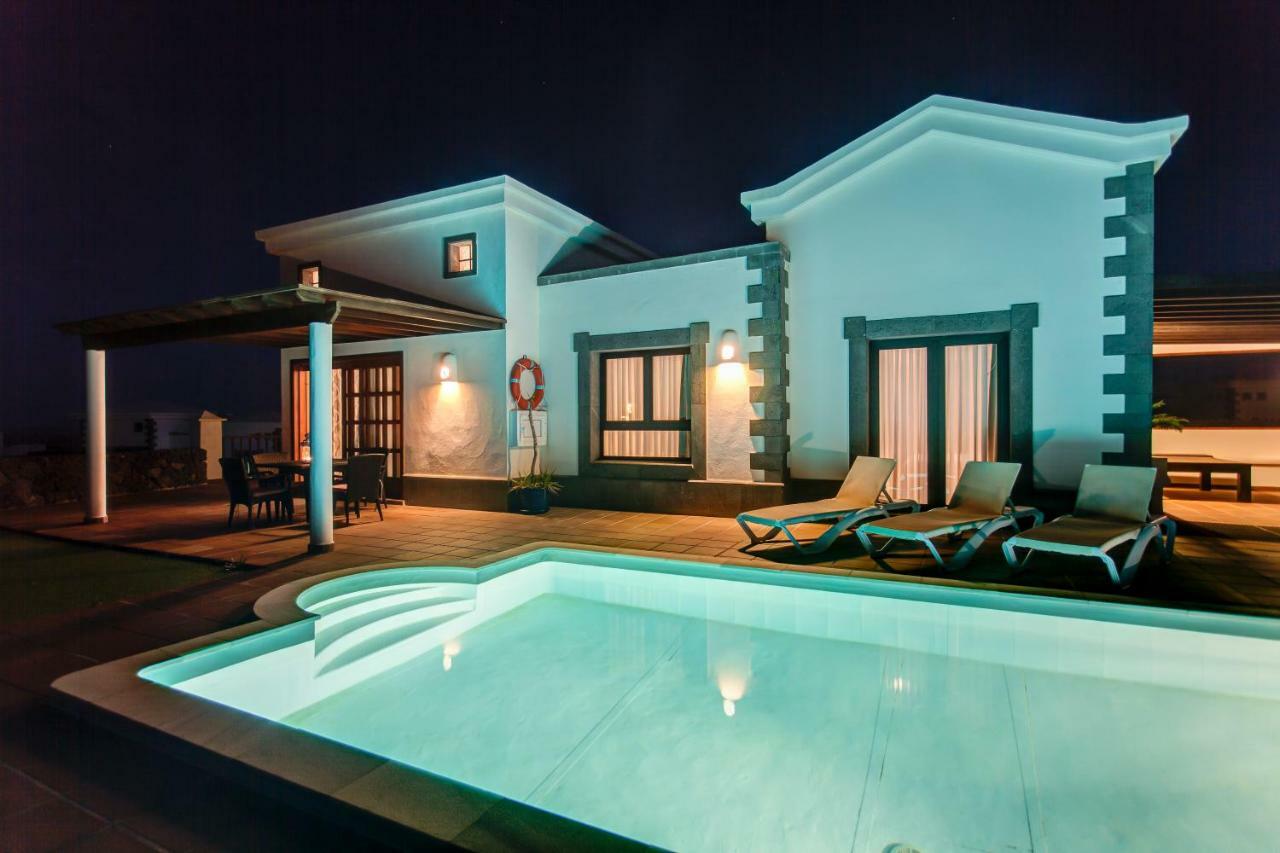 Villa Esterlicia Playa Blanca  Exterior photo